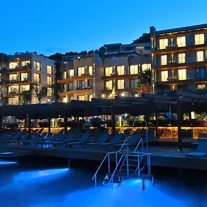 4* Hotel Mare Deluxe Residences &